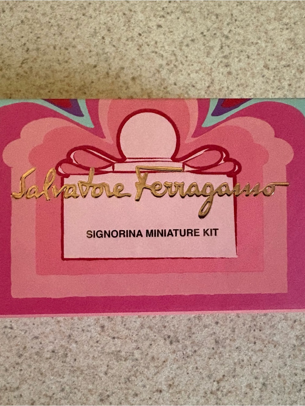 Salvatore Ferragamo Signorina Mini Perfume Set — Pink, Cream, Black - Picture 2 of 4